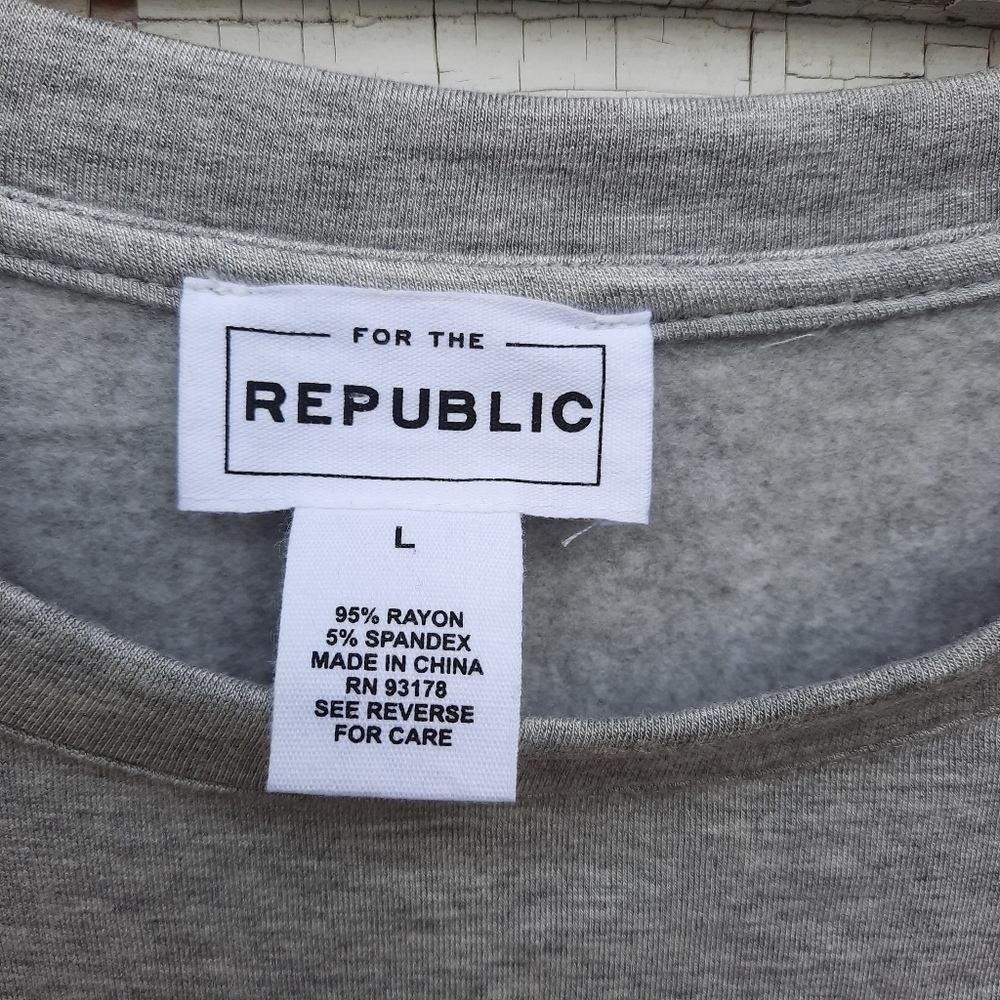 🌟 For the republic heart shirt size large - Picture 4 of 4